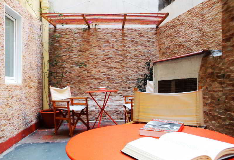 ברצלונה La Isla Hostal מראה חיצוני תמונה