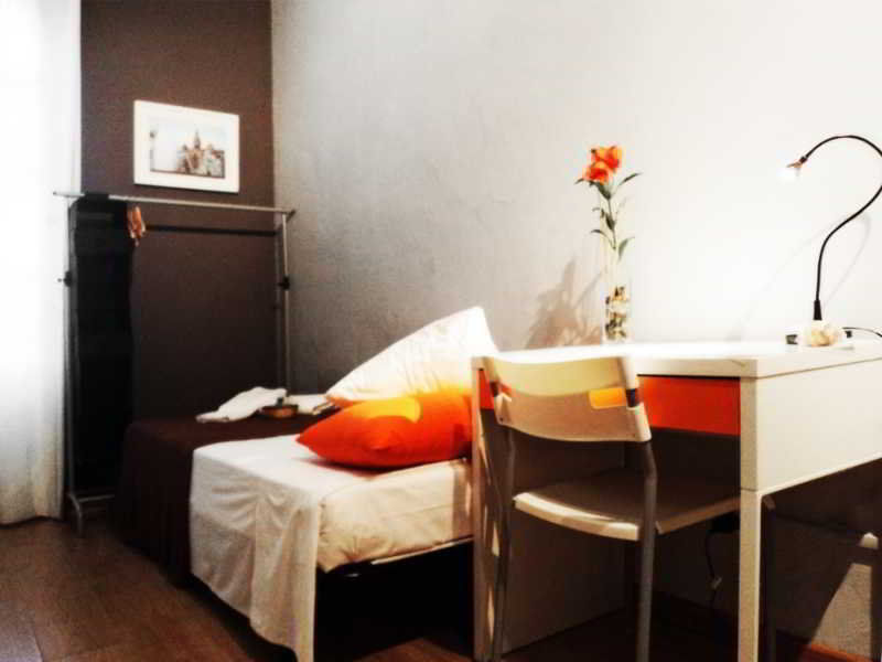 ברצלונה La Isla Hostal מראה חיצוני תמונה